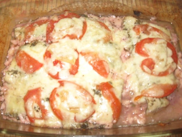 File de Păstrăv la cuptor cu legume şi caşcaval