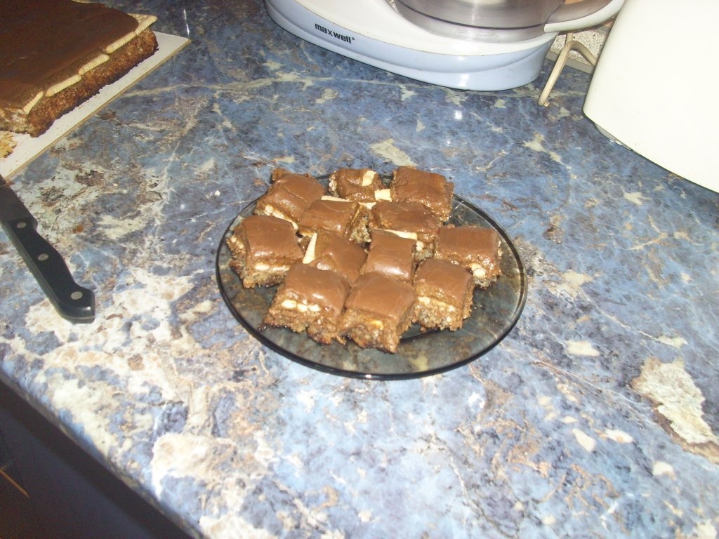 Prajitura fina cu nes si mac