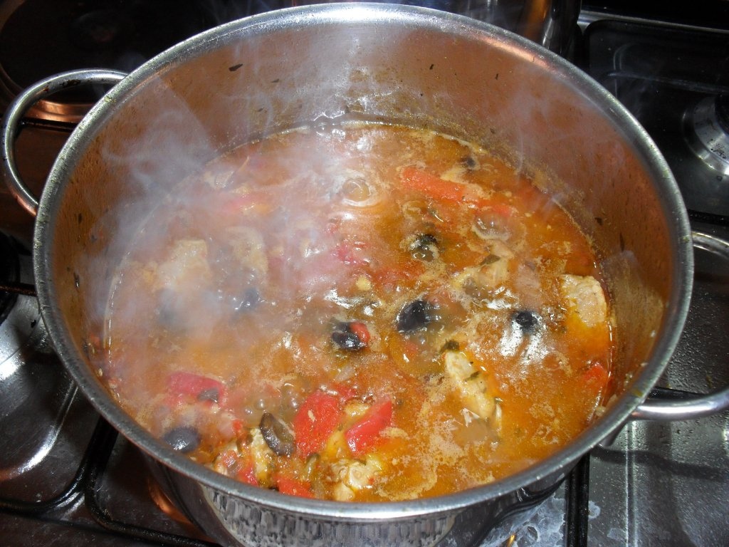 Spezzatino (Tocanita) siciliana pe pat de orez.