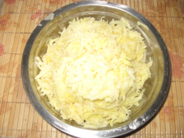 Cambulă în crustă de cartofi