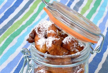 Gogosi cu mere si stafide