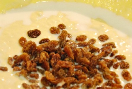 Gogosi cu mere si stafide