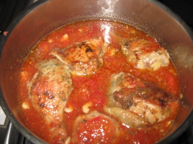 Pui cu roşii şi  mămăliguţă