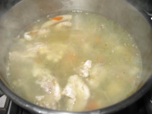 Supă de pui cu roşii şi tarhon (dietetică)