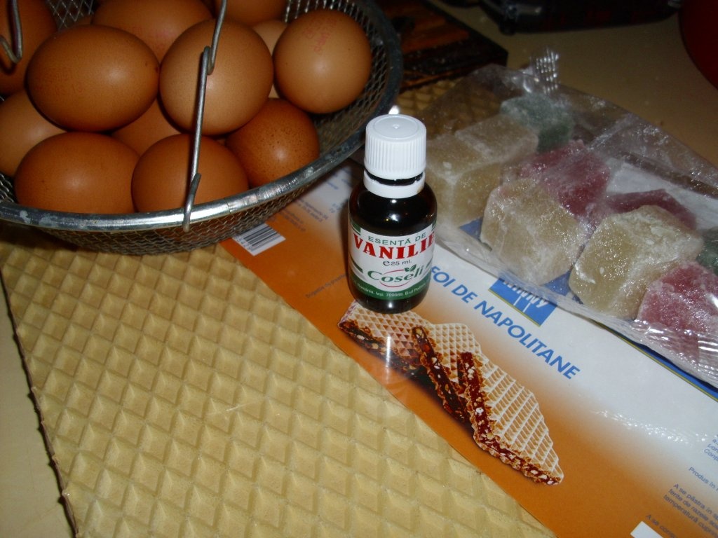 Prajitura cu foi de napolitane