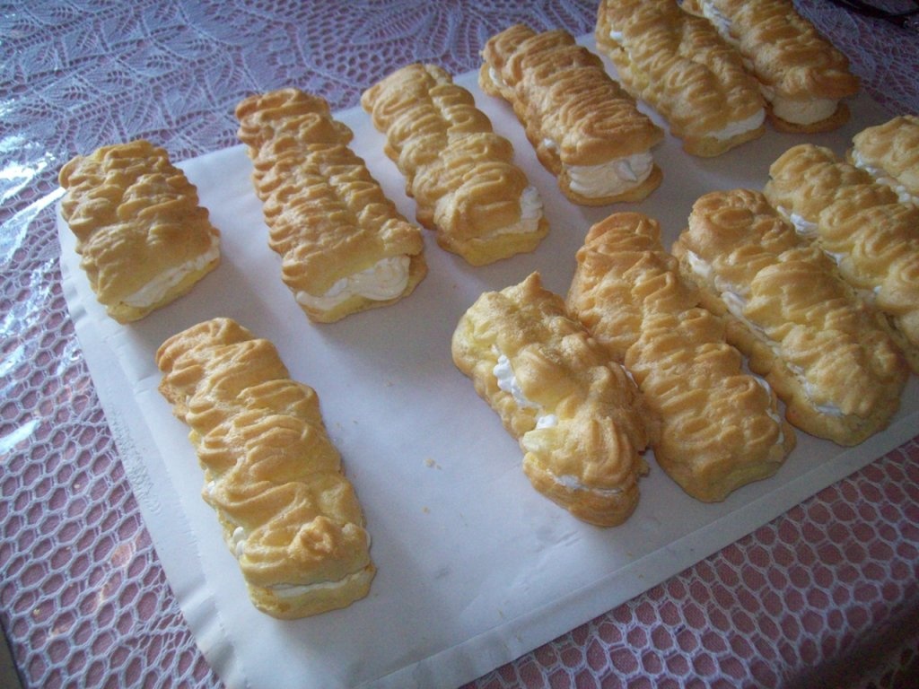 Eclere cu crema de vanilie