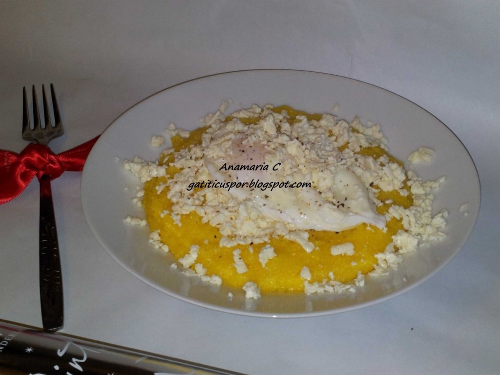 Mamaliga Cu Branza Si Oua Romanesti