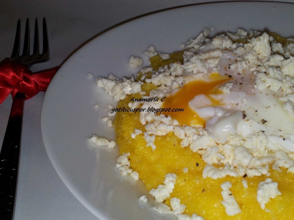 Mamaliga Cu Branza Si Oua Romanesti