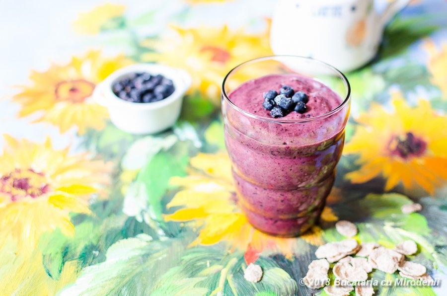 Blueberry smoothie