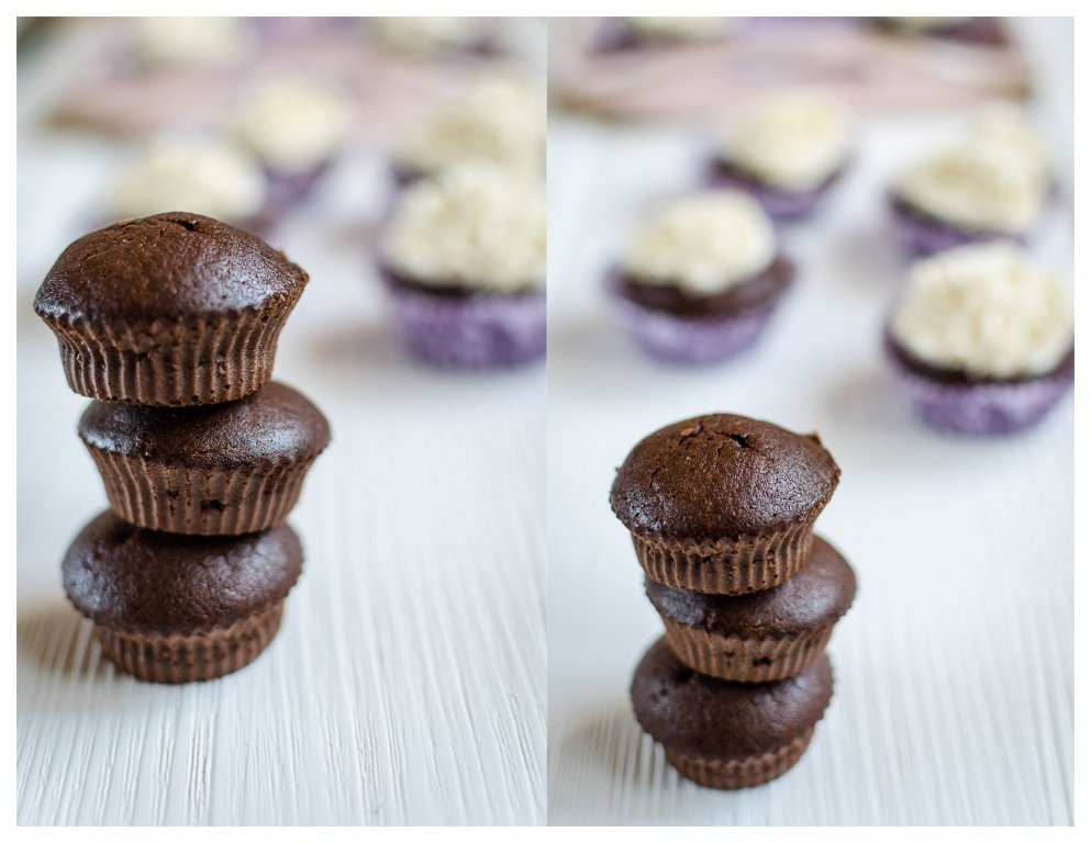 Briose de ciocolata cu dulceata de merisoare si crema de unt cu bezea elvetiana