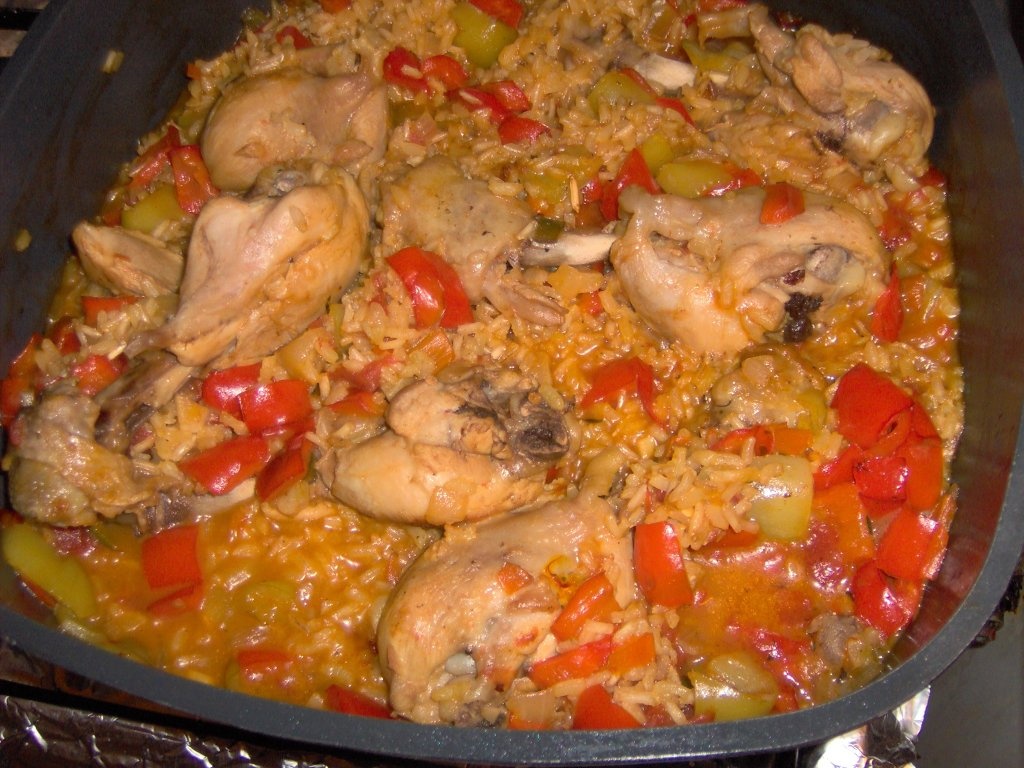 Pulpe de pui cu orez si legume