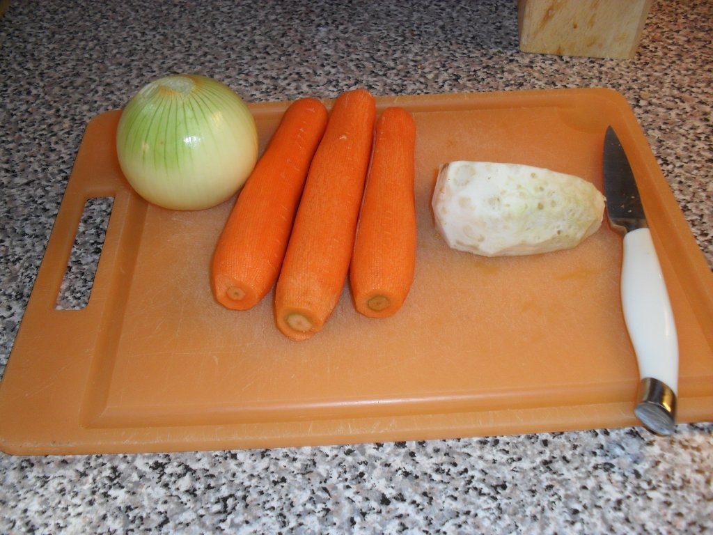 Supa crema de rosii cu ou