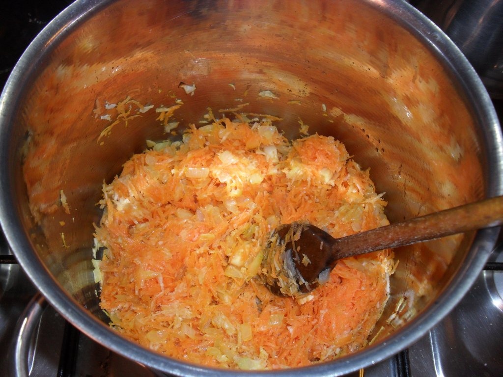 Supa crema de rosii cu ou