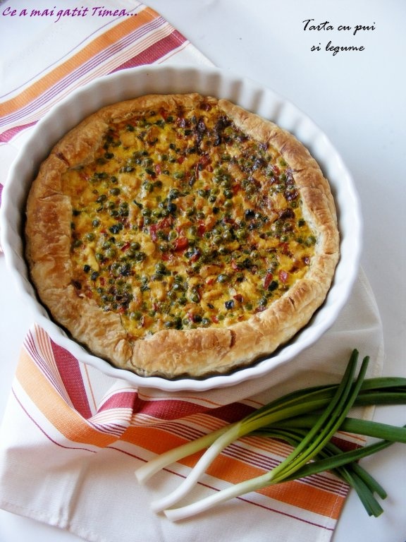 Tarta cu pui si legume