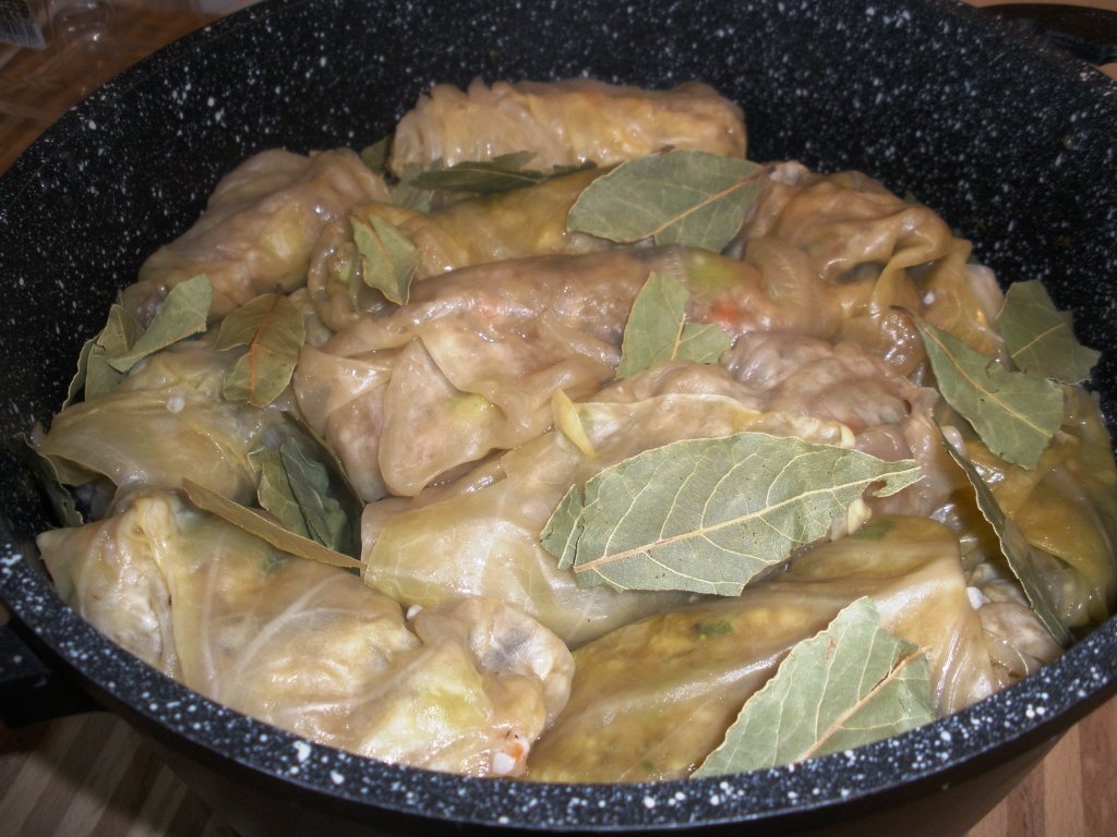 Sarmale de post cu ciuperci si stafide