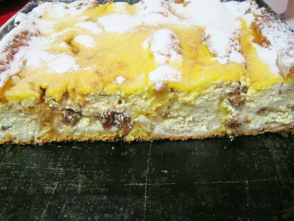 Placinta cu branza si iaurt