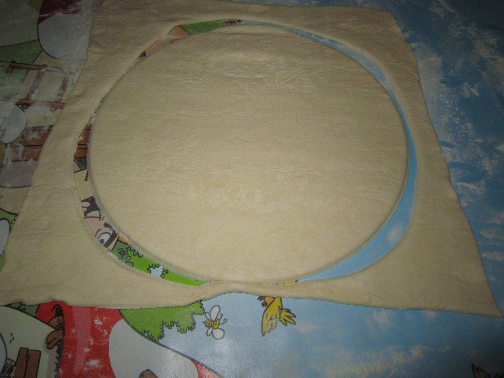 Tort cu crema de ciocolata