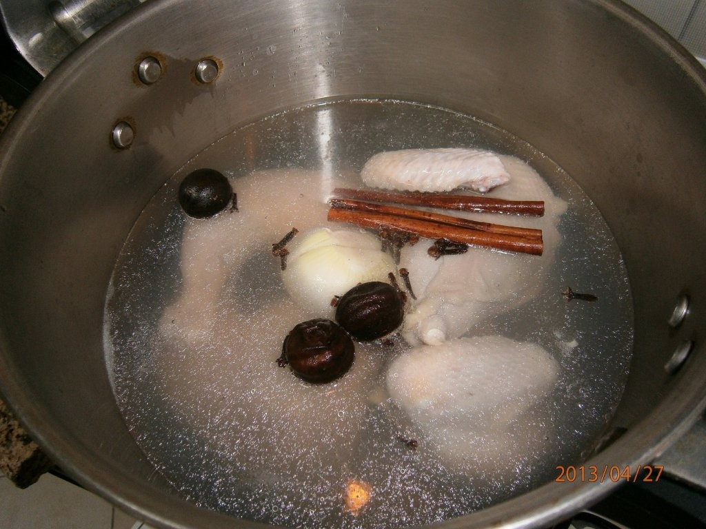 "Kabsa" cu pui si stafide