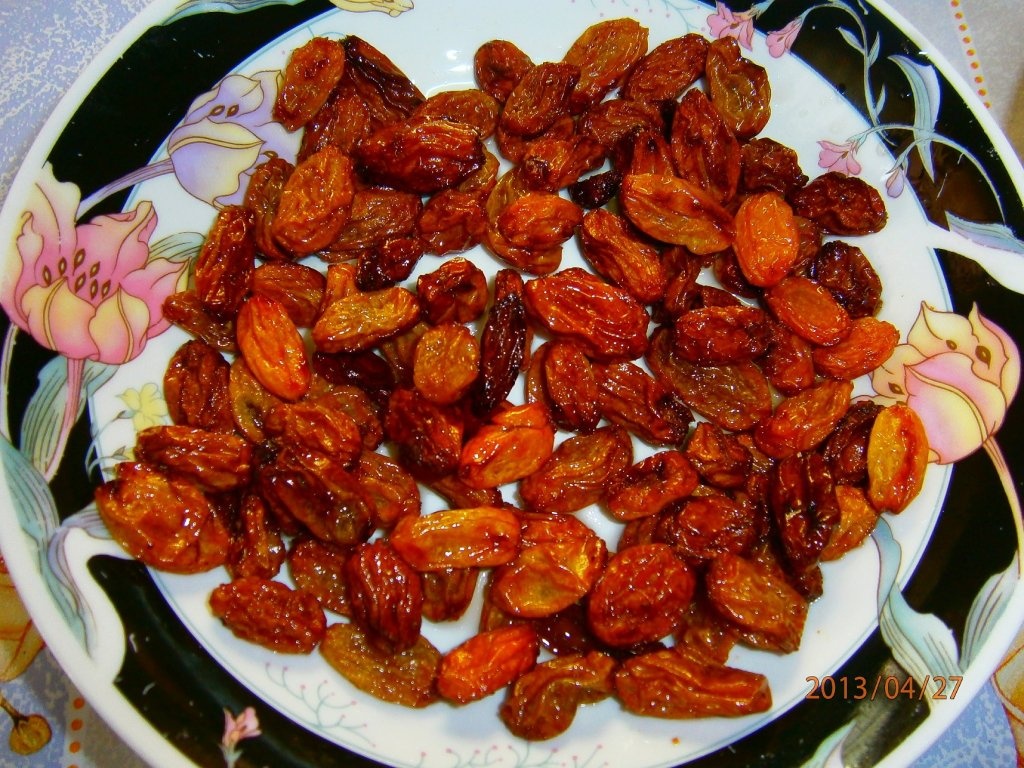 "Kabsa" cu pui si stafide