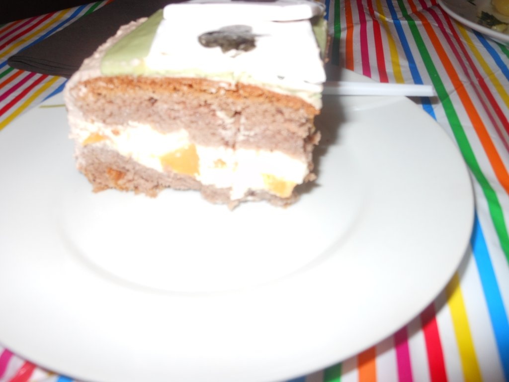 Tort diplomat personalizat