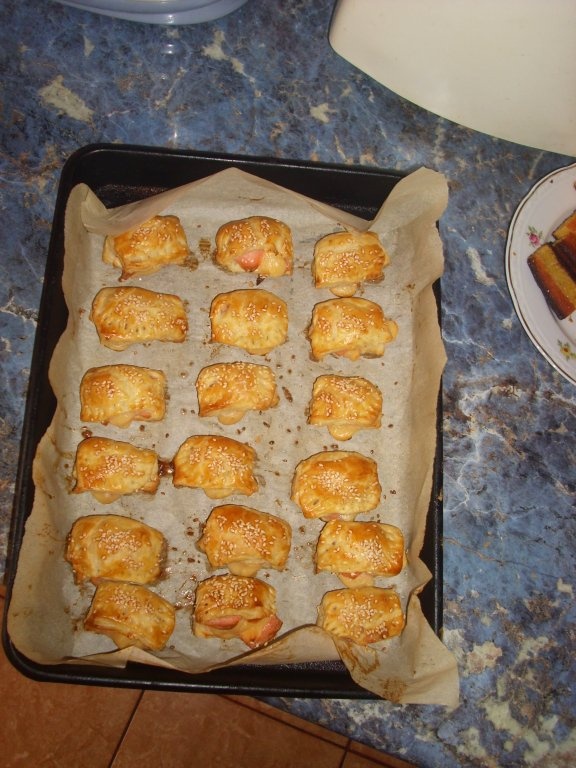 Fornetti cu sunca, branza si susan