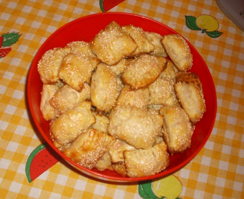 Fornetti cu sunca, branza si susan