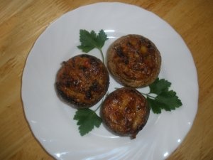 Ciuperci umplute cu branza de oaie