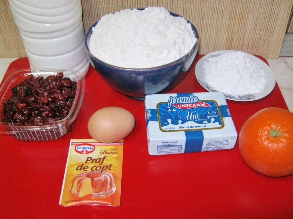 Biscuiti englezesti( shortbread)cu merisoare si portocale