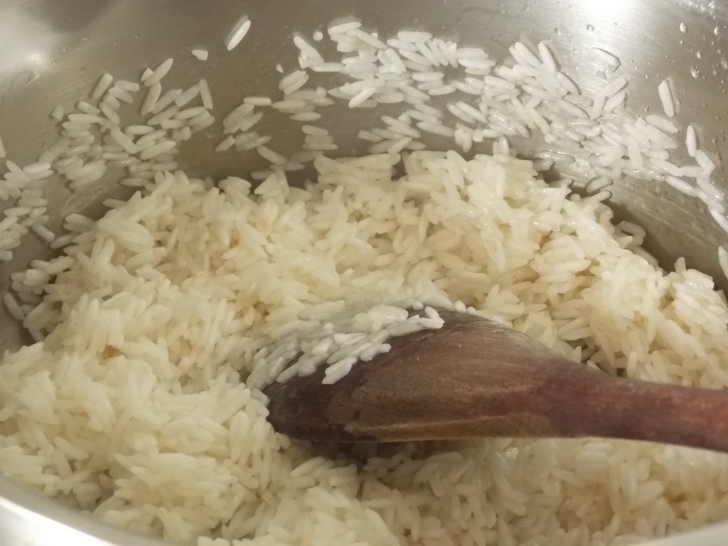 Somon cu orez jasmine