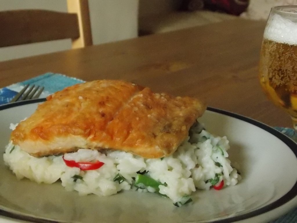 Somon cu orez jasmine