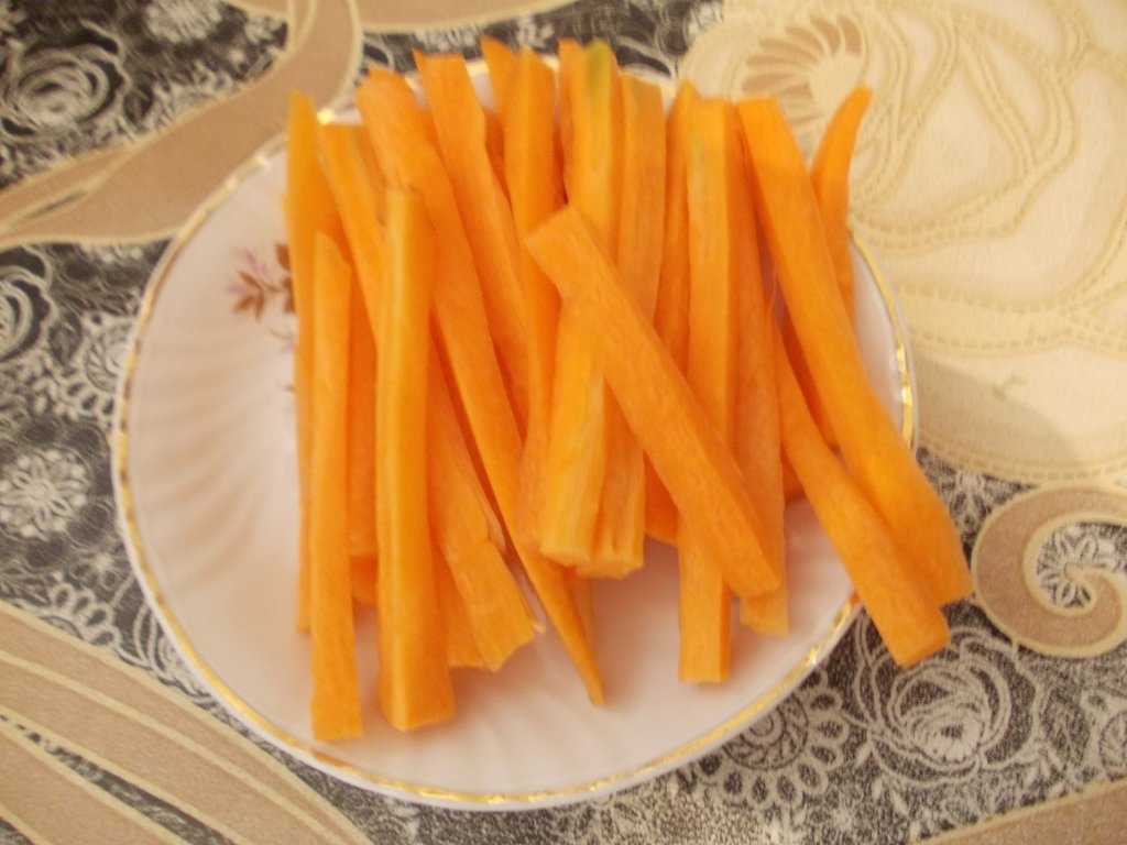 Piept de pui cu morcovi