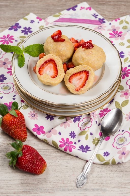 Galuste de malai cu capsuni