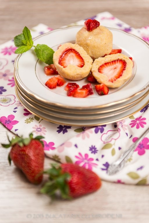 Galuste de malai cu capsuni