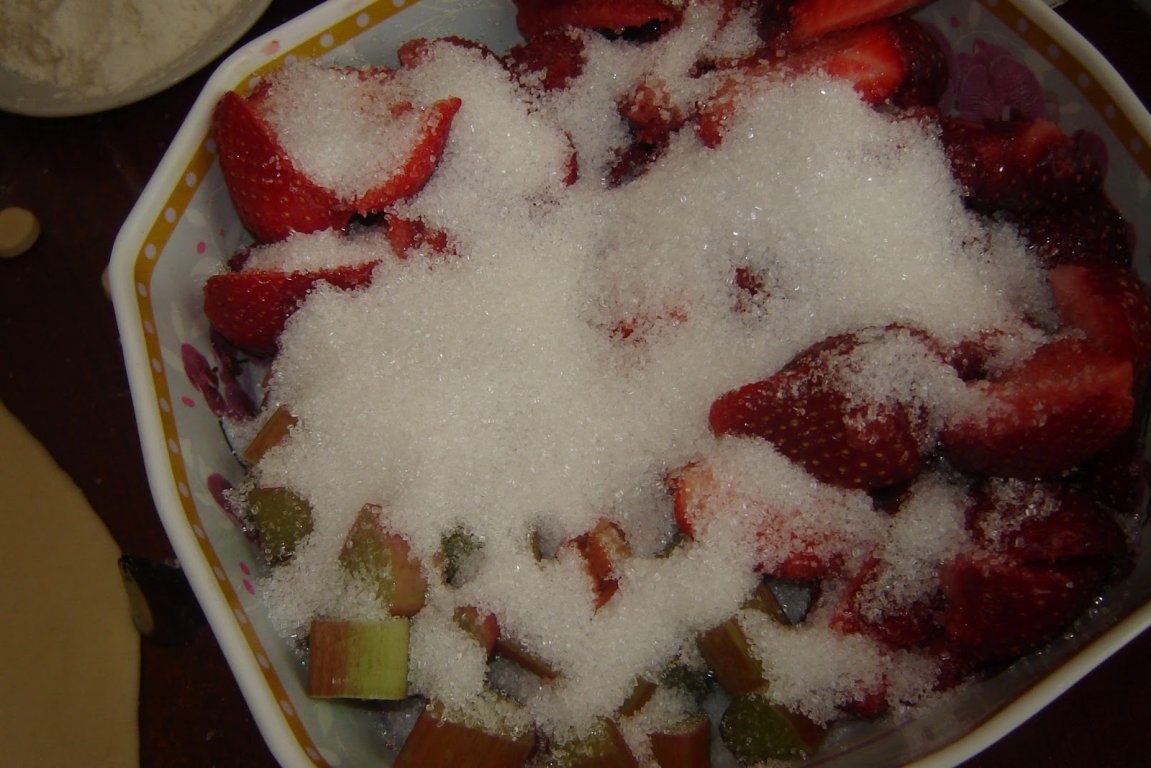 Inimioara cu capsuni si rubarba