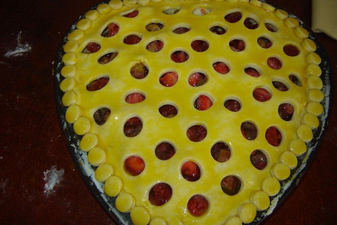 Inimioara cu capsuni si rubarba