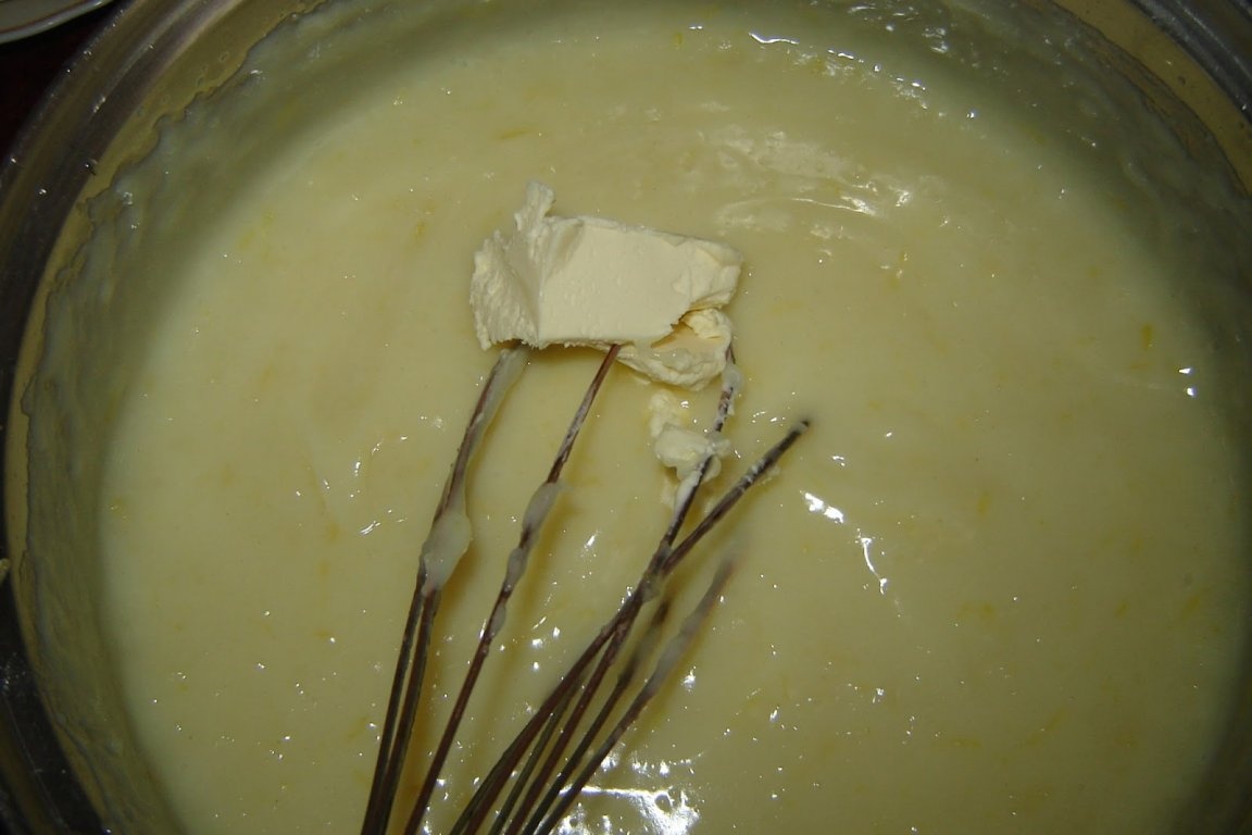 Prajitura in foi cu crema de lamaie