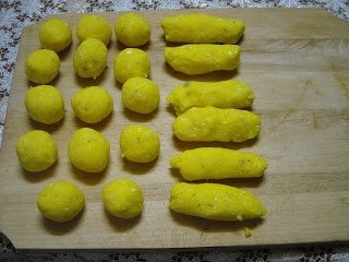 Crochete de cartofi cu branza