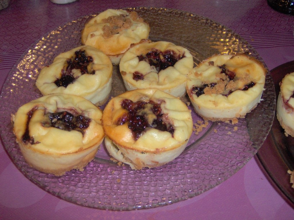 Prajiturele din branza cu amestec de gem