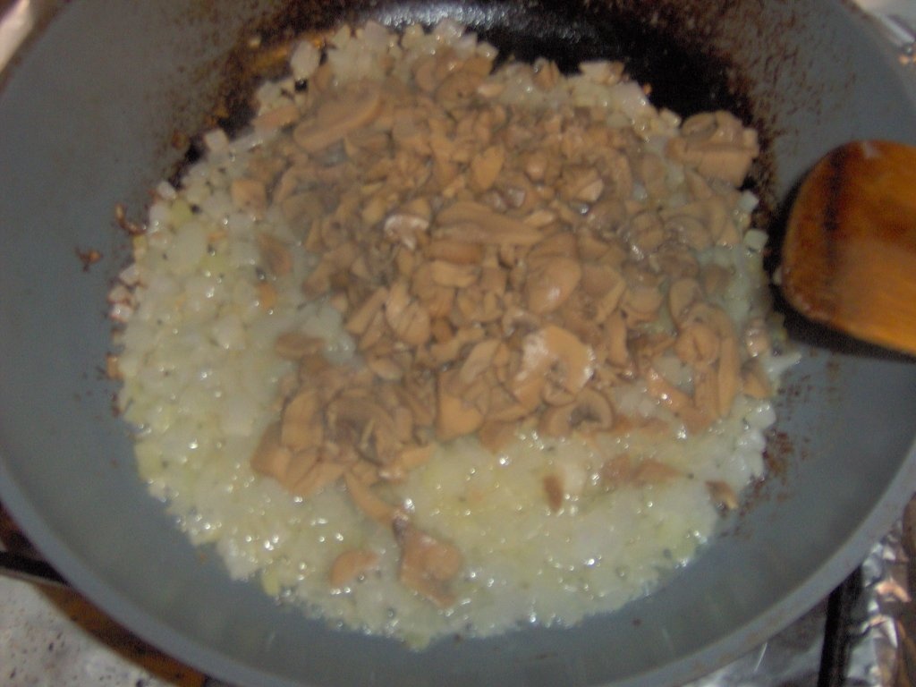 Gnocchi de branza in sos de ciuperci