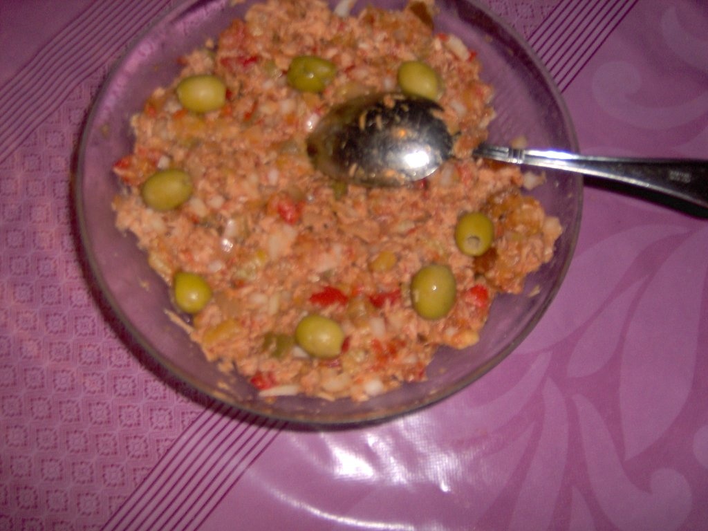 Pasta de ton cu legume