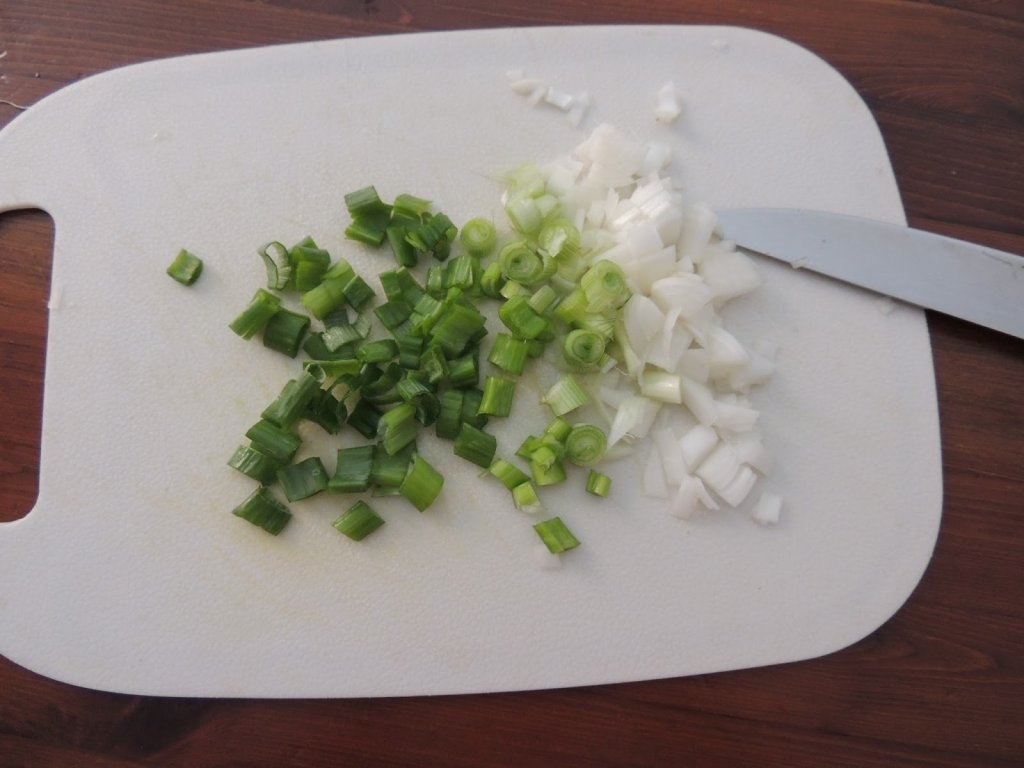 Oua prajite cu castravete in stil chinezesc