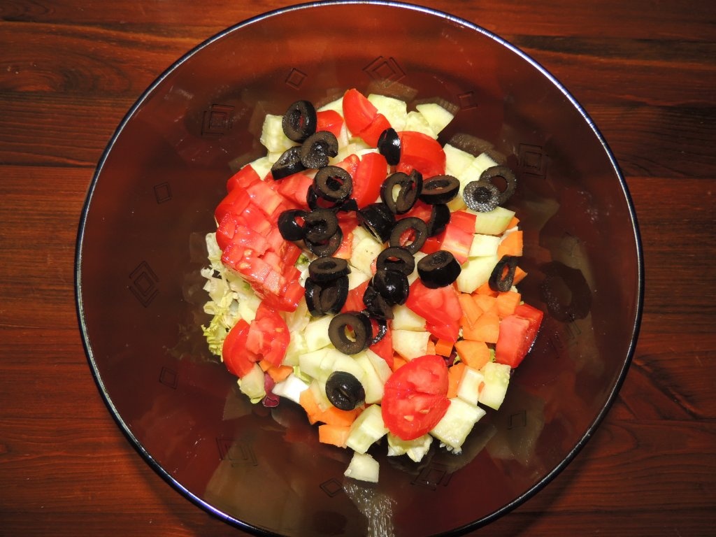 Salata de cruditati si kiwi