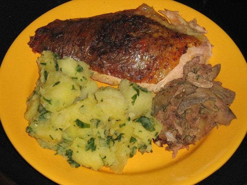 Pui umplut la cuptor