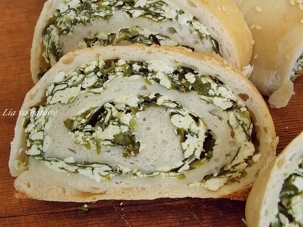 Paine cu urda si leurda