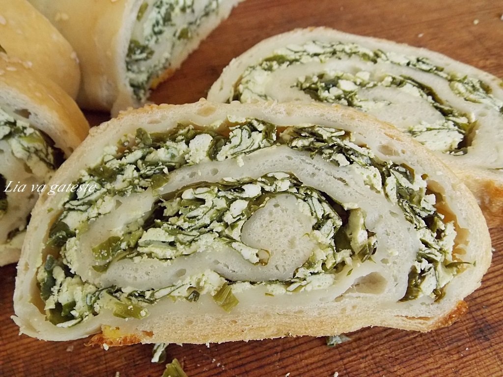 Paine cu urda si leurda