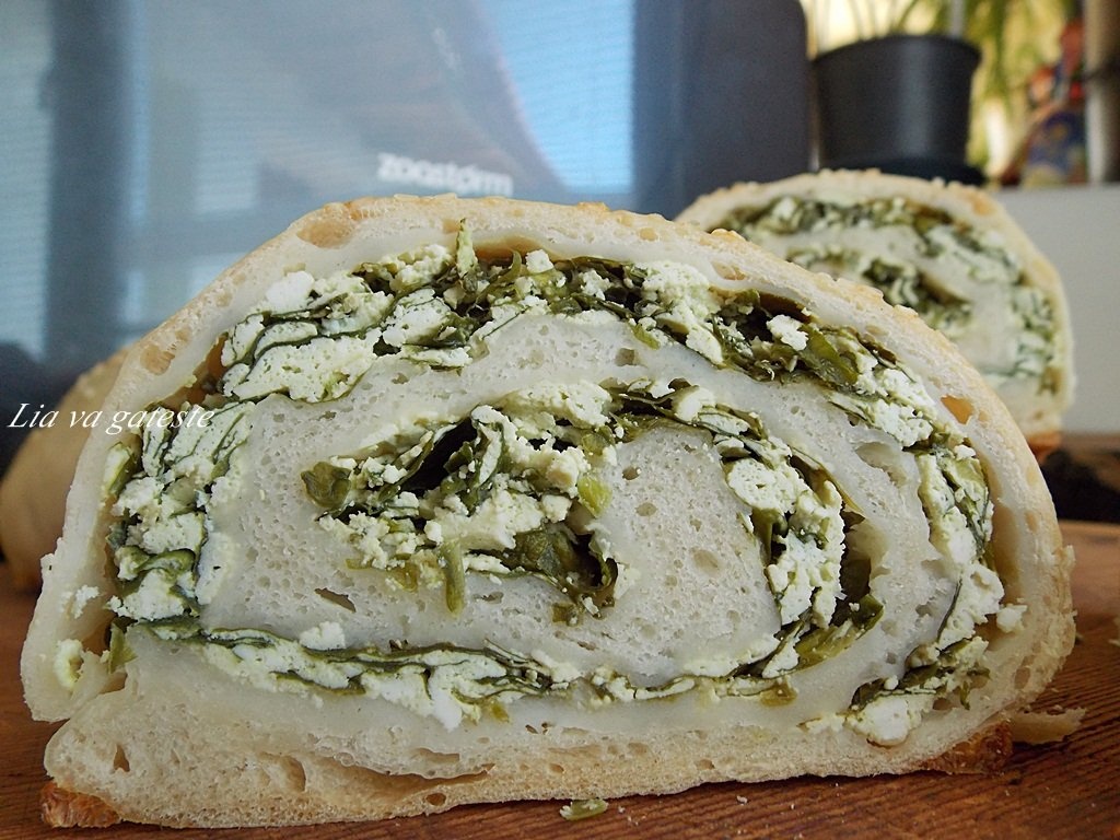 Paine cu urda si leurda