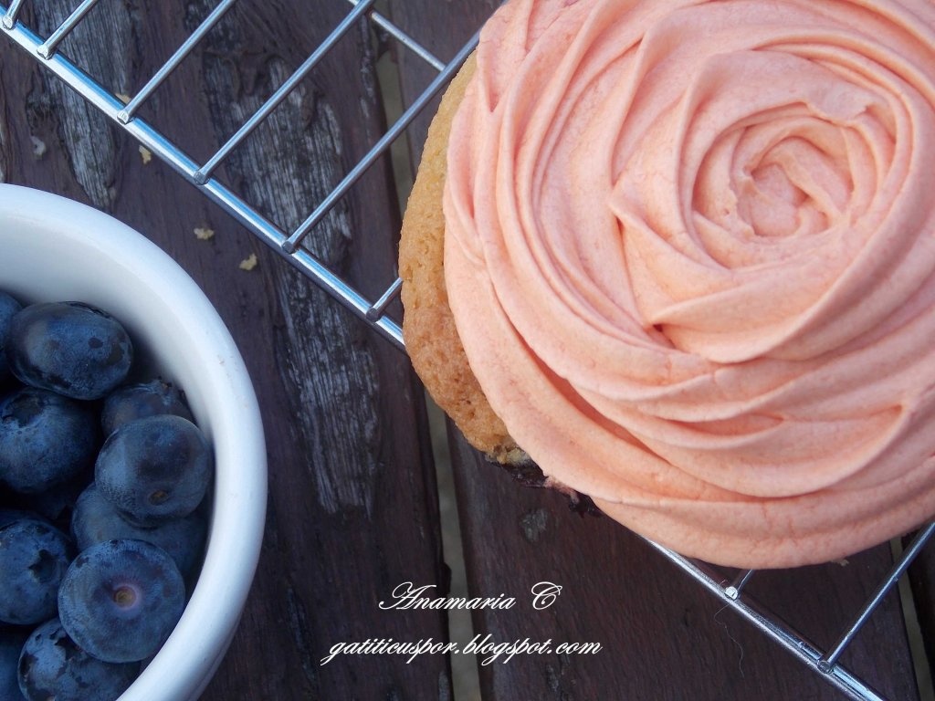 Cupcakes Cu Champagne Butter Cream