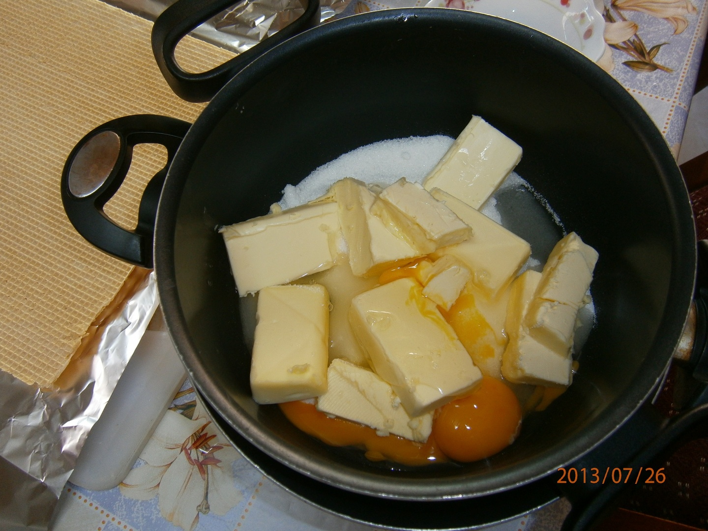 Napolitane umplute cu crema de caramel cu nuca