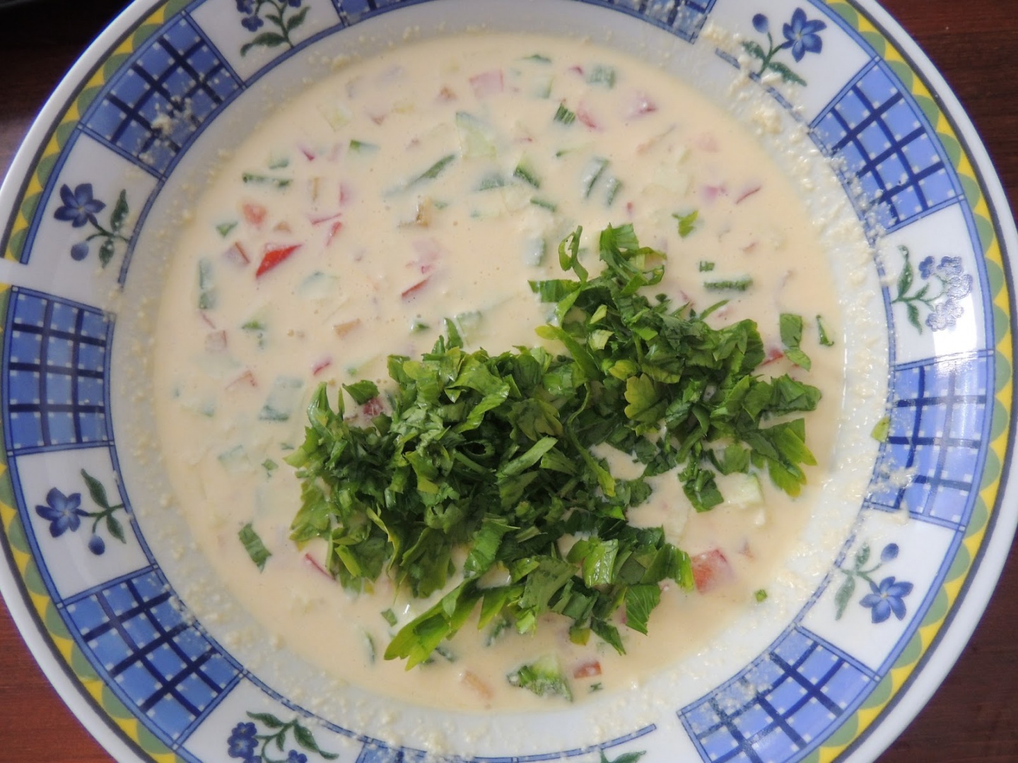 Cosulete, sarate, cu costita si legume