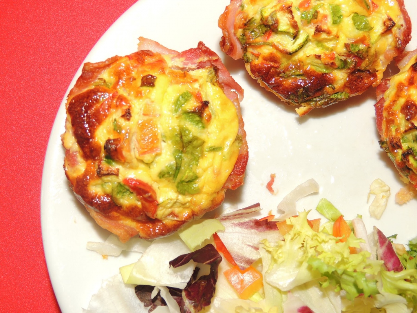 Cosulete, sarate, cu costita si legume